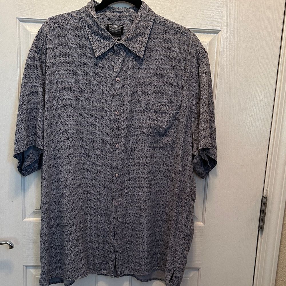 100% Silk Short-Sleeve Button-Down Shirt - Gray and Blue Pattern Size XL